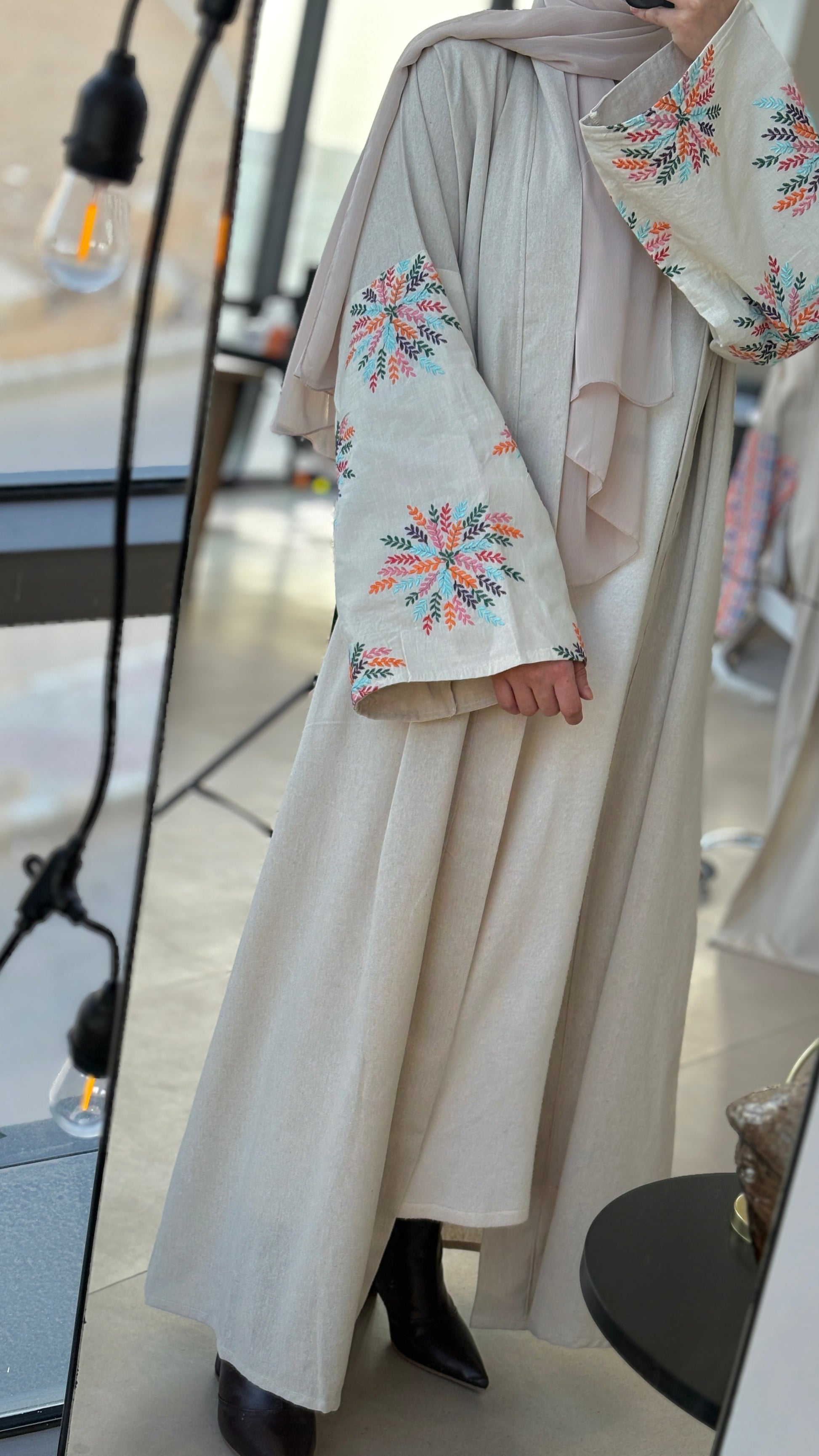 Nour Abaya