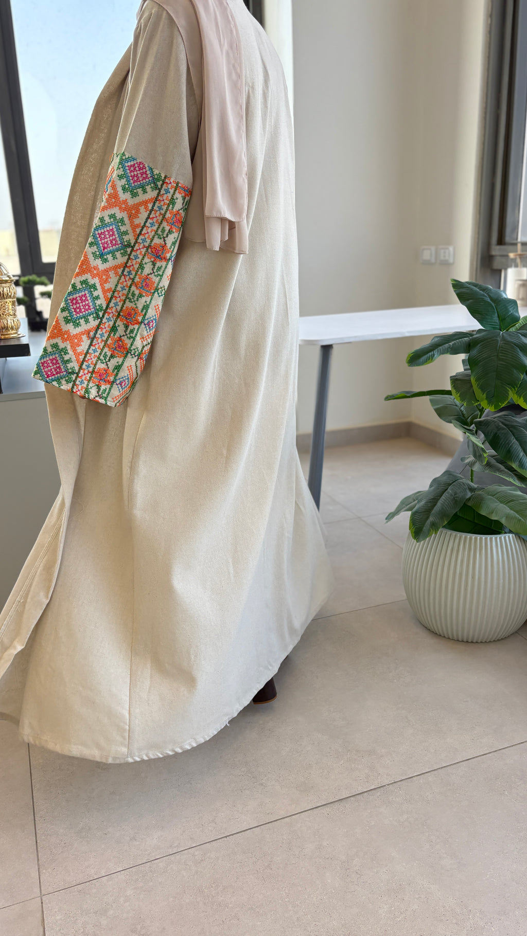 Marny Abaya