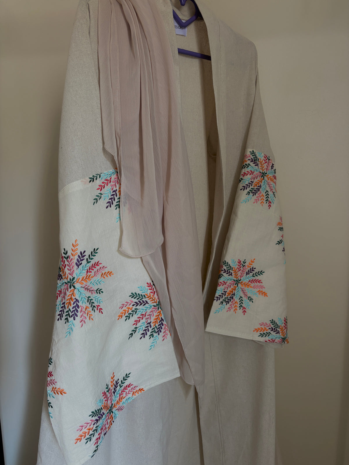 Nour Abaya
